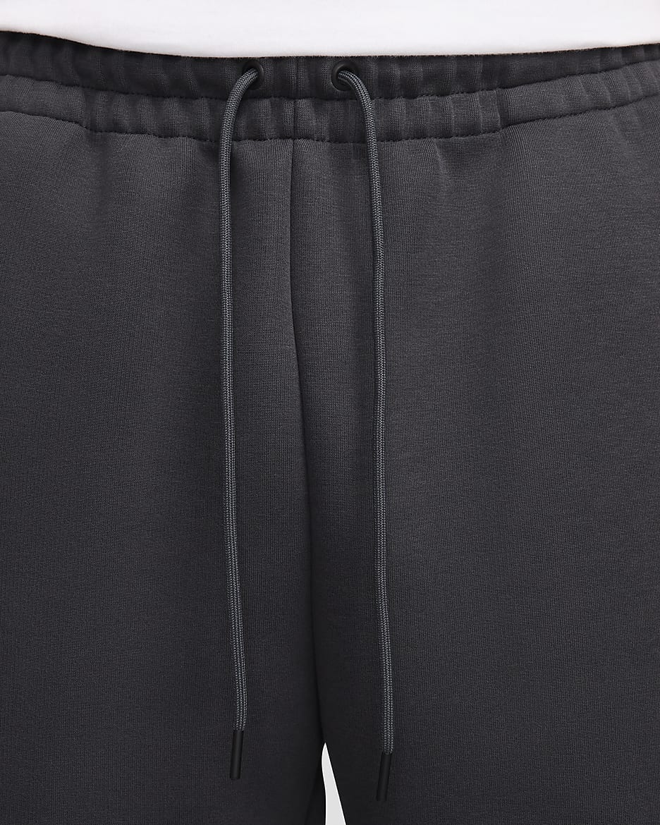 Nike shops Sportswear Tech in Black/Anthracite Men’s M